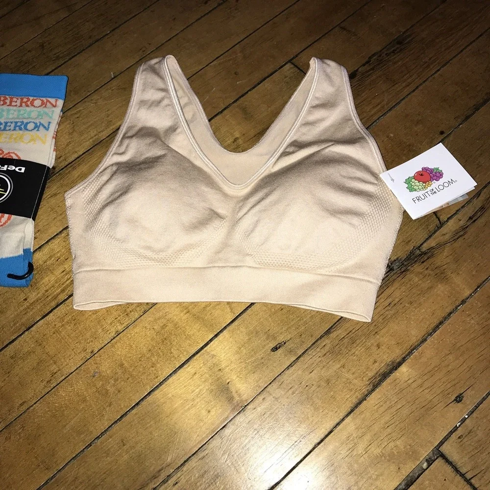 Fruit Of The Loom‎ Juniors Size Small Bra Beige NWT